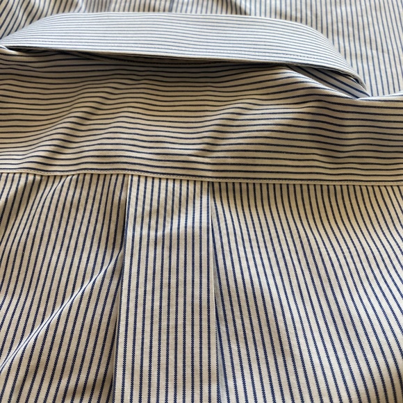 Brooks Brothers 346 Navy & White Pinstripe Shirt Size 15 1/2-2/3 - Picture 7 of 8